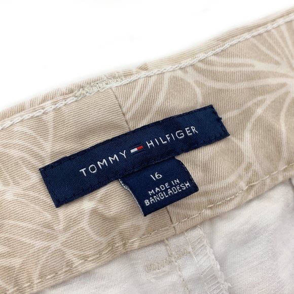 TOMMY HILFIGER Women's Flat Front Floral Print Shorts - NEW - Picture 4 of 8